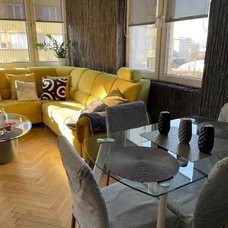 Grey Gucci Apartment City Center Варшава Екстер'єр фото