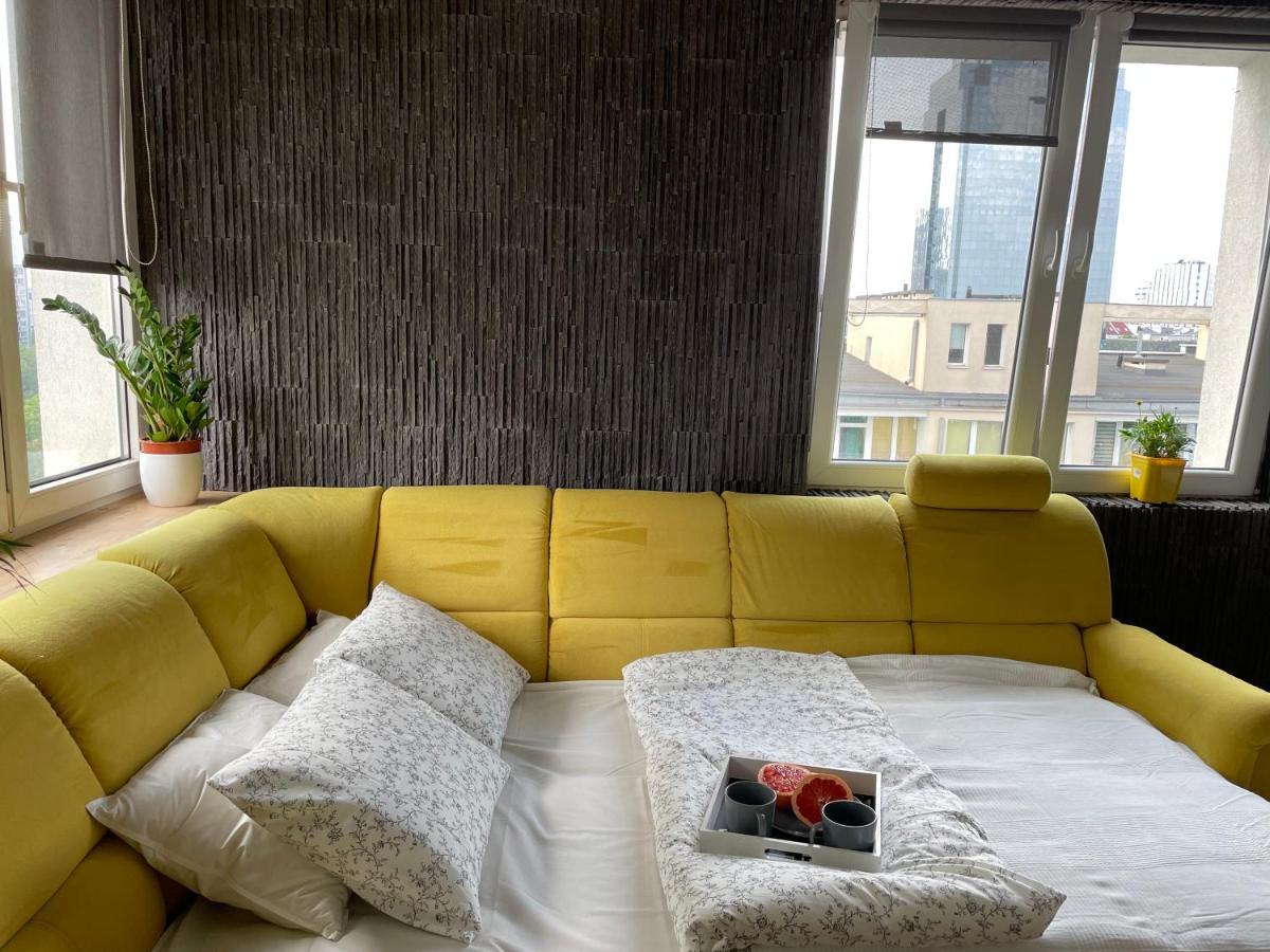 Grey Gucci Apartment City Center Варшава Екстер'єр фото