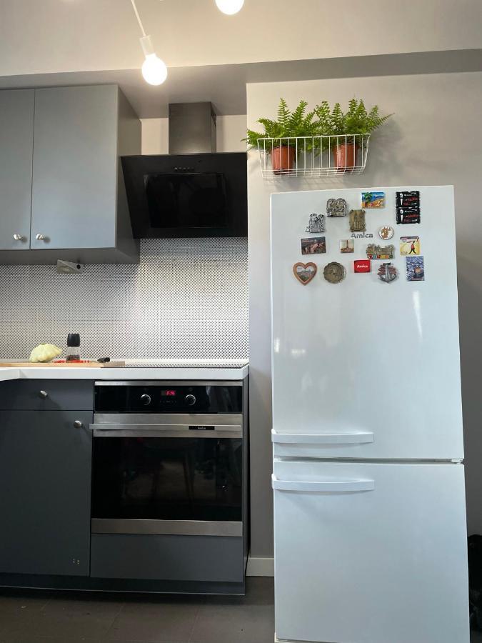 Grey Gucci Apartment City Center Варшава Екстер'єр фото